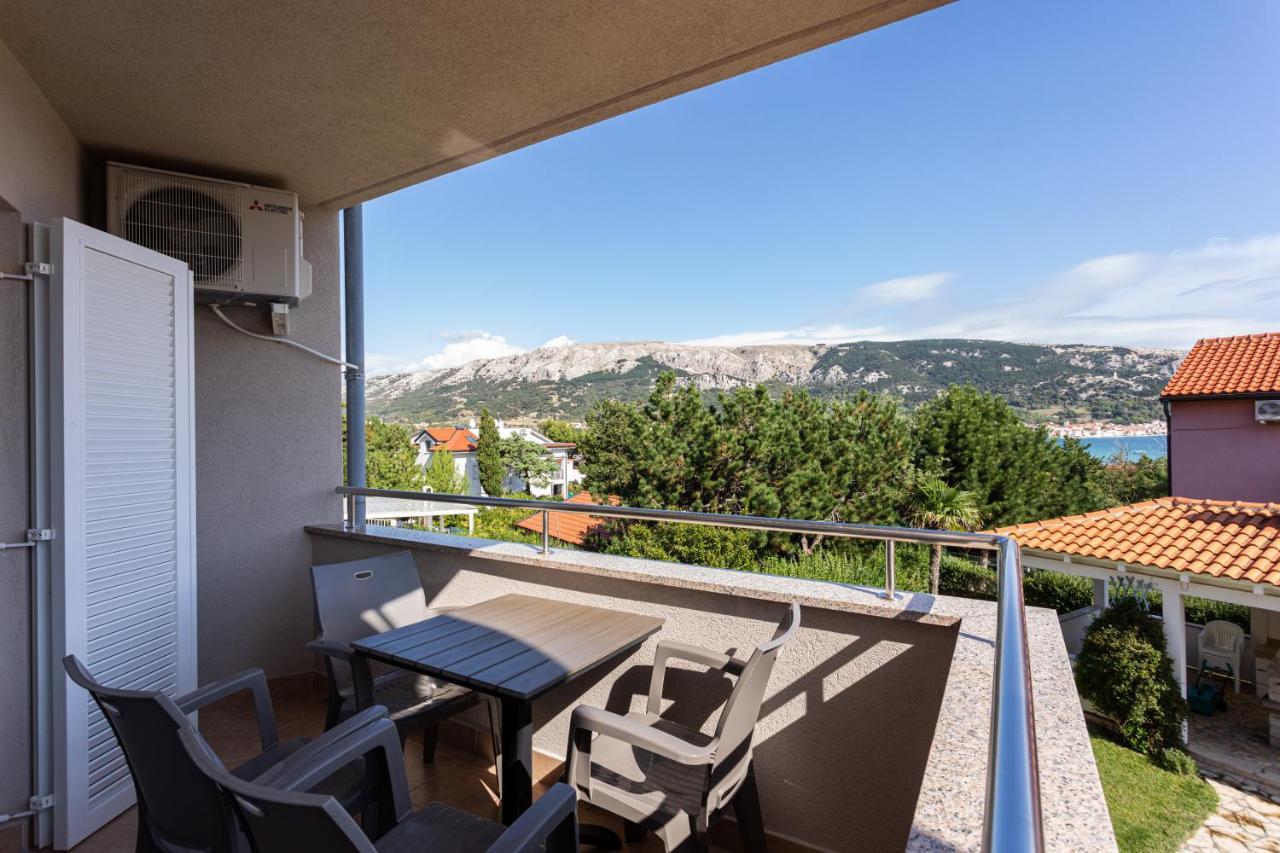 Apartments Crnekovic I Zarok Baska  Exterior photo